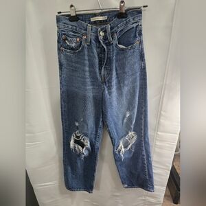 Levi Classic Blue Distressed Womans Jeans Ribcage Stright Ankle Size 24